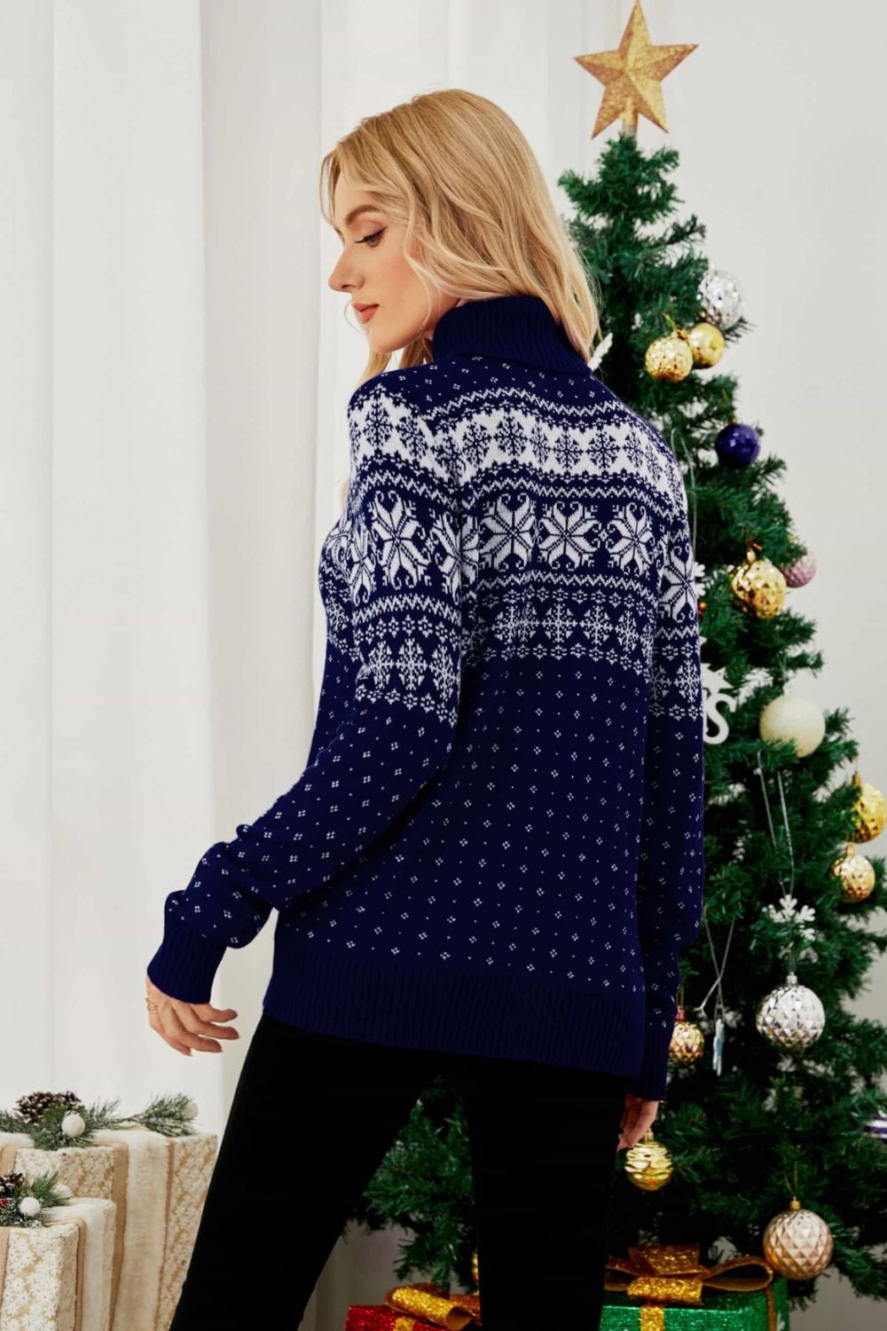 Ivyshape | Snowflake Fair Isle Turtleneck Sweater