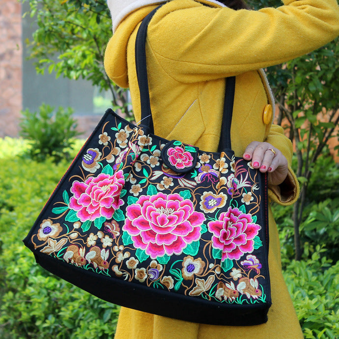 ethnic style embroidered Pompom fashion lady shoulder bag big handbag