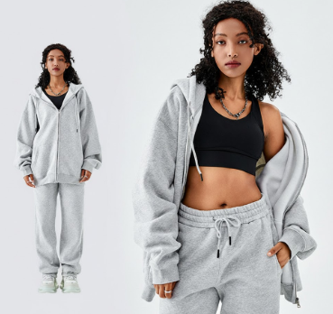 Comfortable leisure jacket with matching joggers Ivyshape