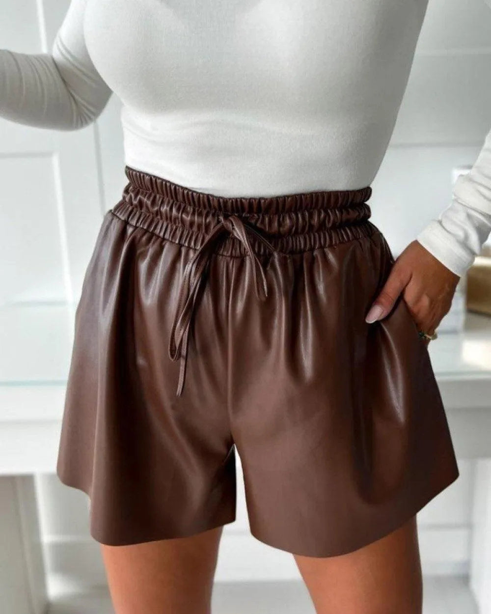 Ivyshape | Women's Shorts In Relaxed Style