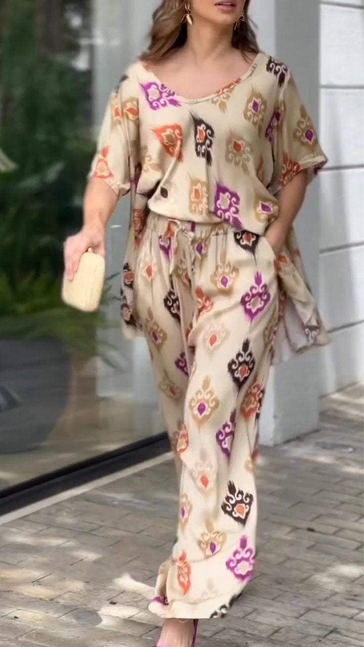 Women's Round Neck Printed Short Sleeve Two Piece Suit