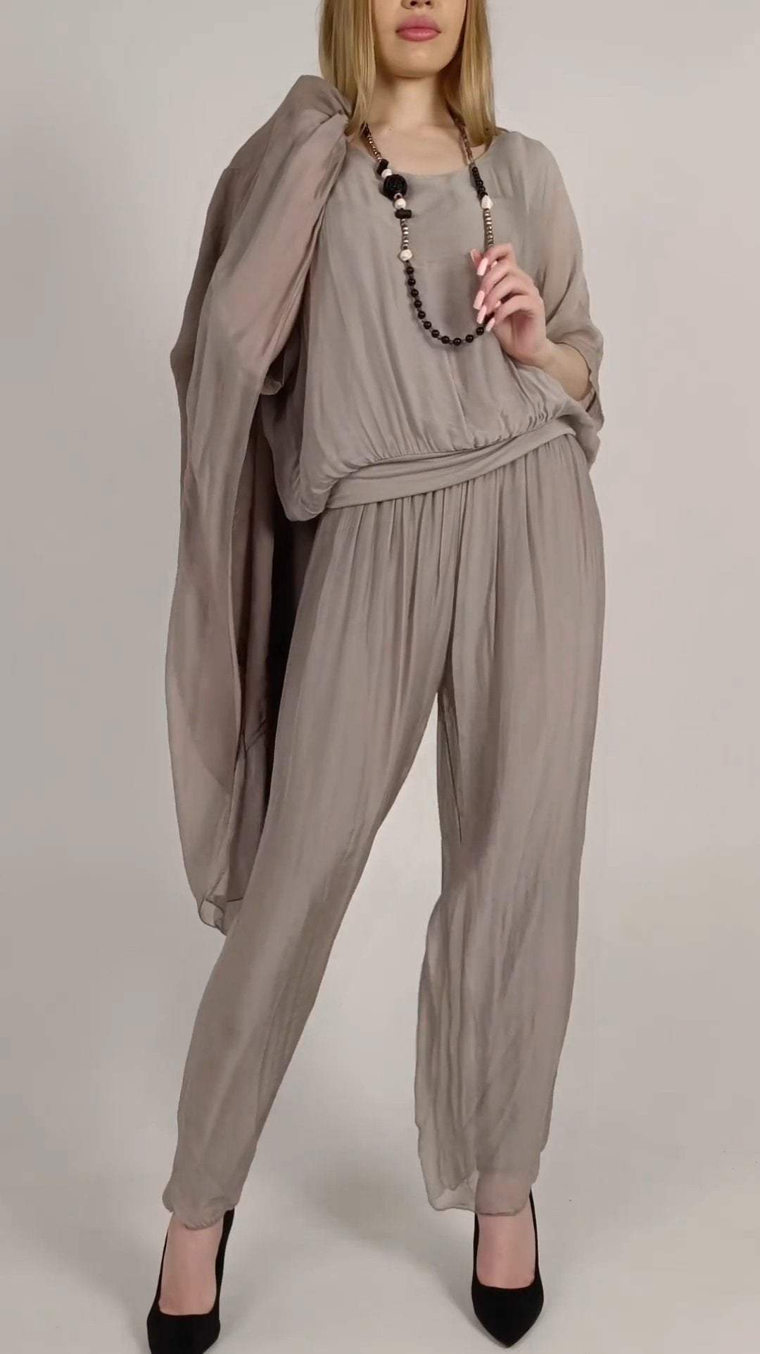 Women's Round Neck Chiffon Comfortable Loose Casual Three-piece Suit