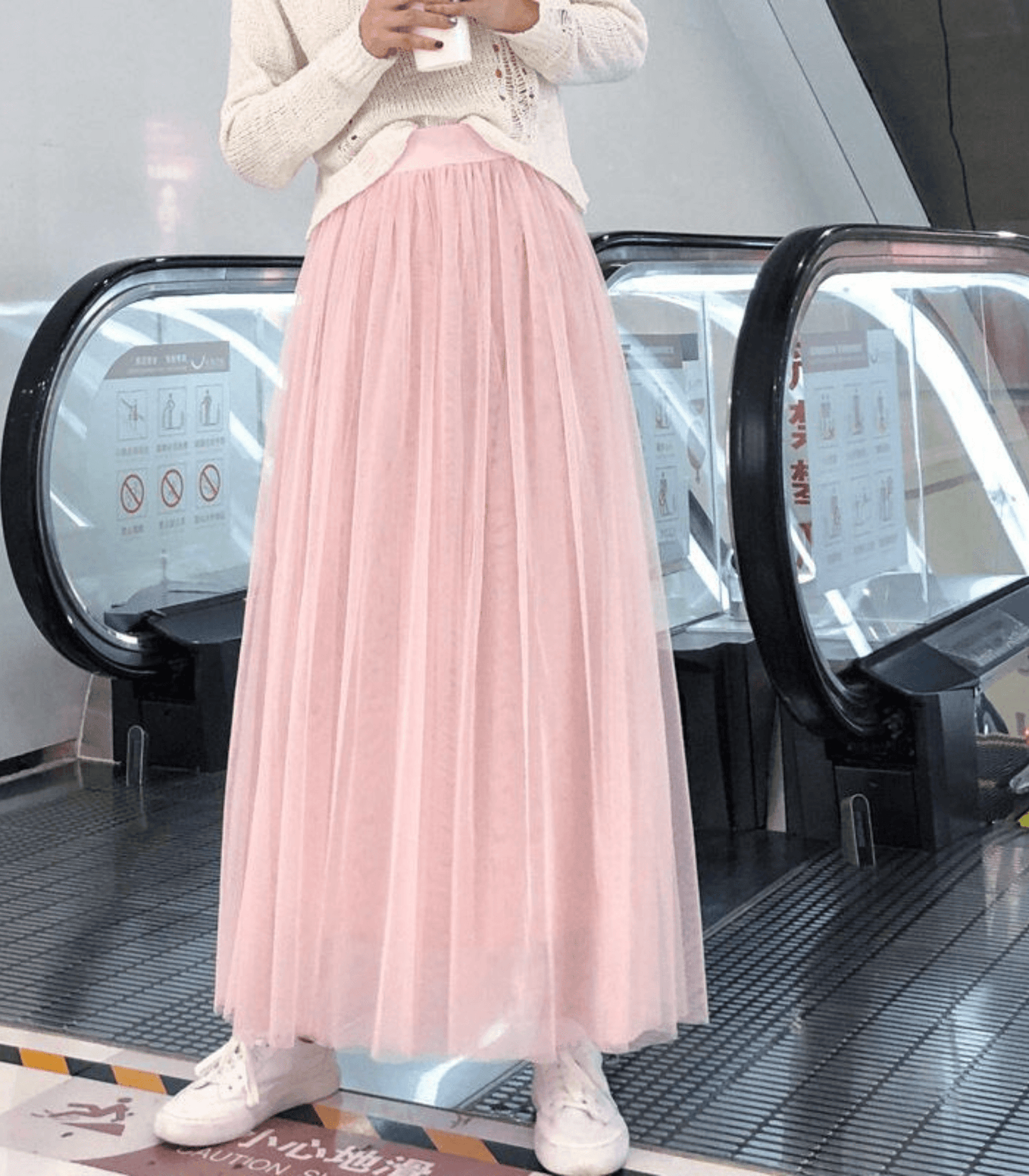 Ankle-length skirt with high waist
