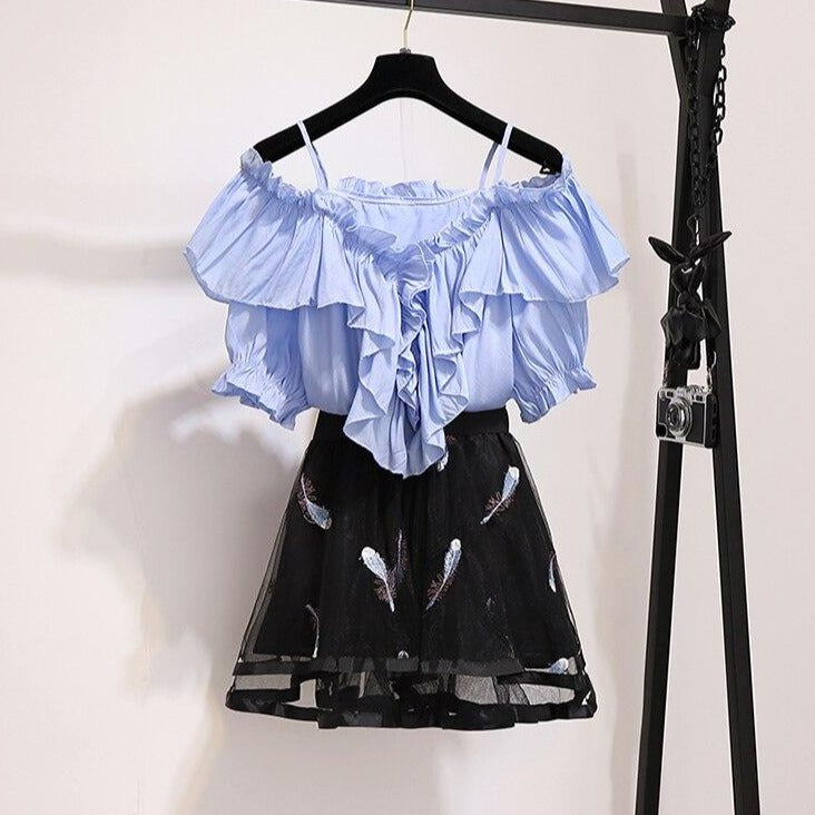 Outfit Set: Off-Shoulder Ruffle Blouse + Mini Mesh Skirt With Feather Print