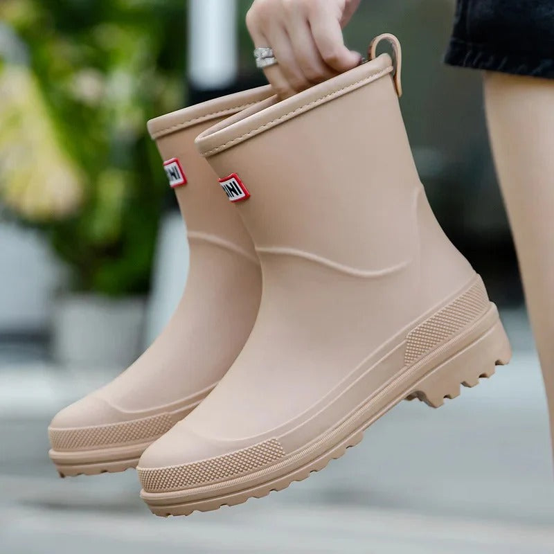 Fashionable rain boots for women